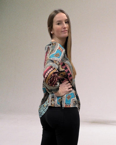 BLUSA GIROCOLLO STAMPA ETNICA BLU-ROSA