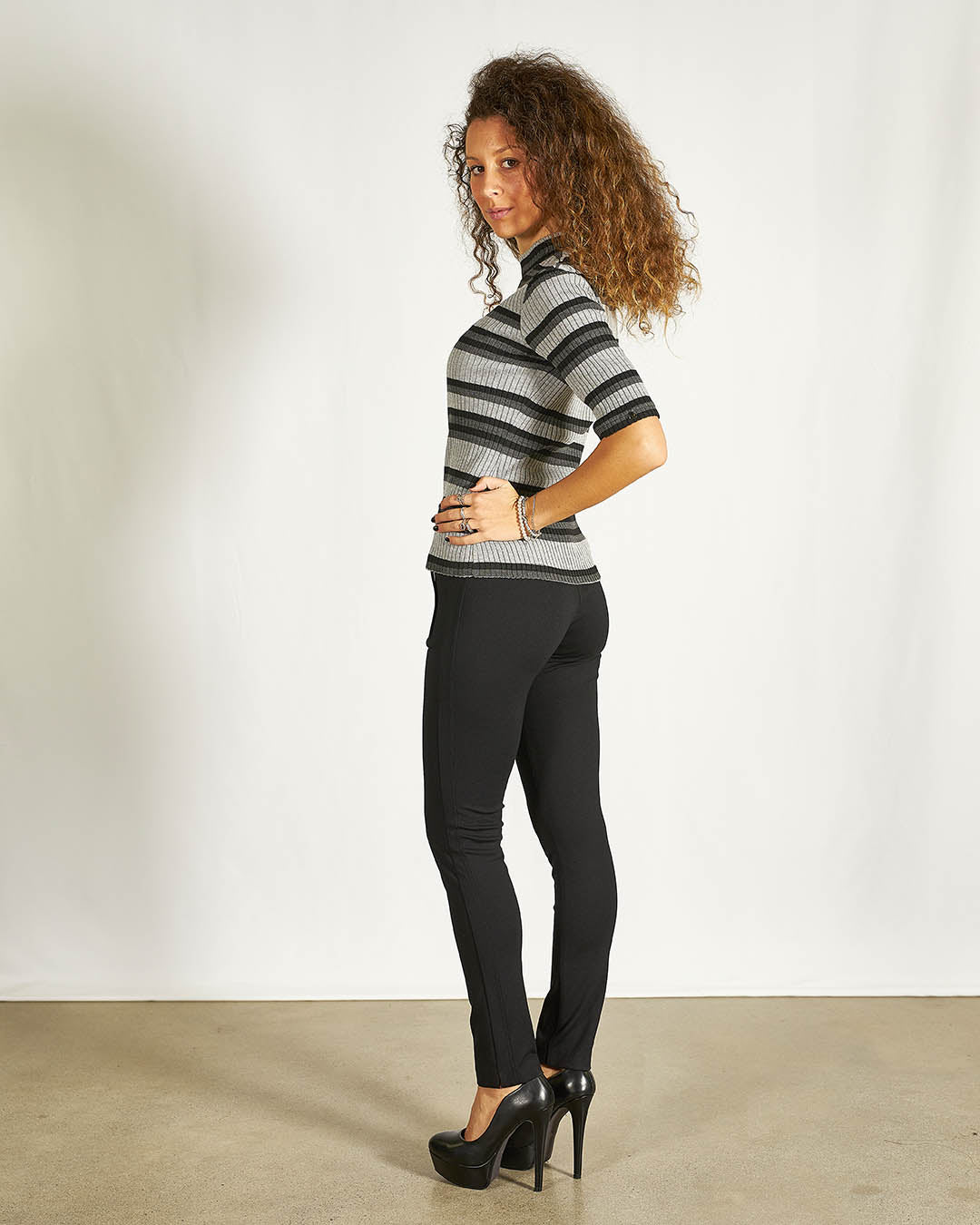 MAGLIA A RIGHE  COLLO ALTO