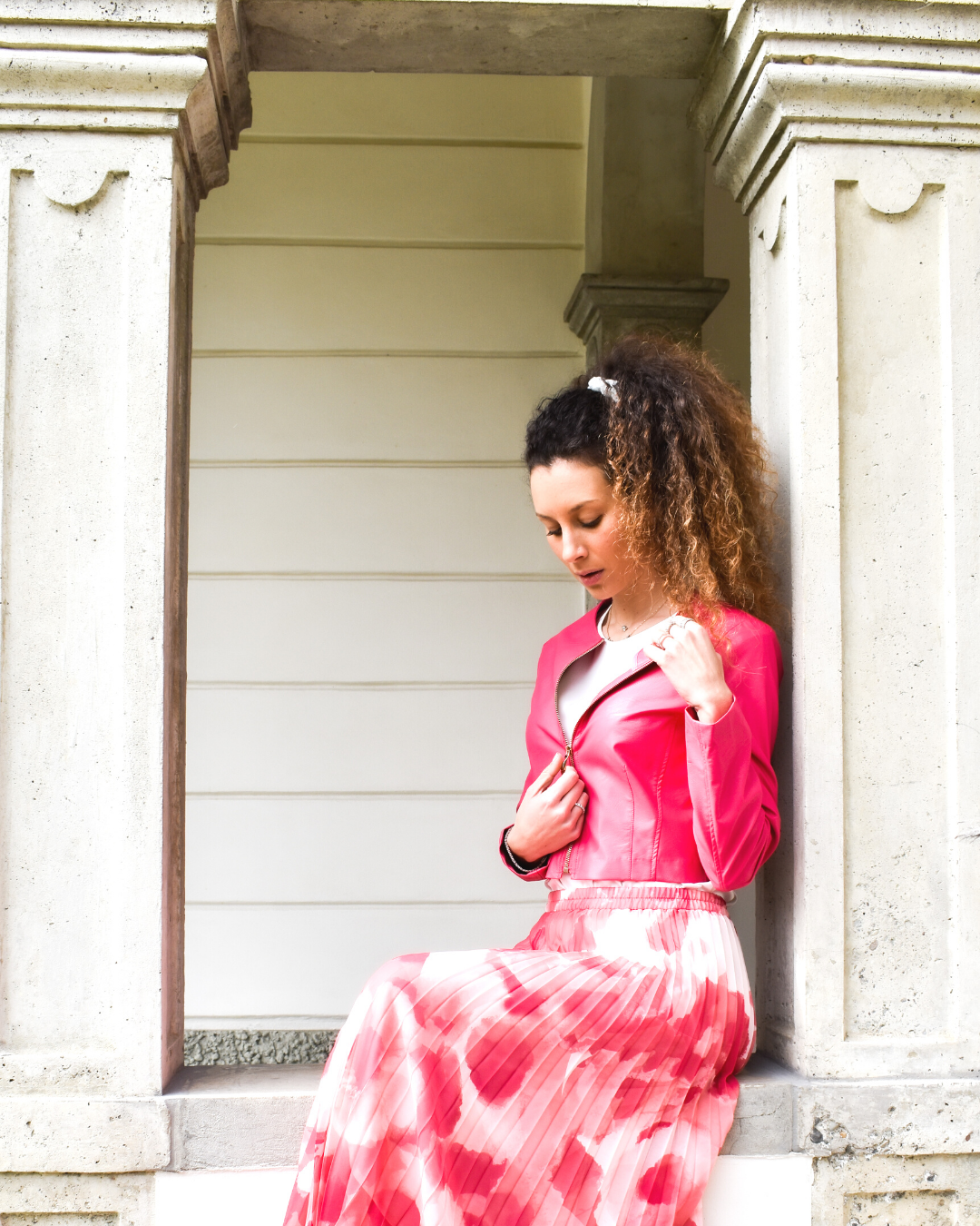 GIACCA CORTA IN ECOPELLE CON ZIP FUCSIA Fralla srl