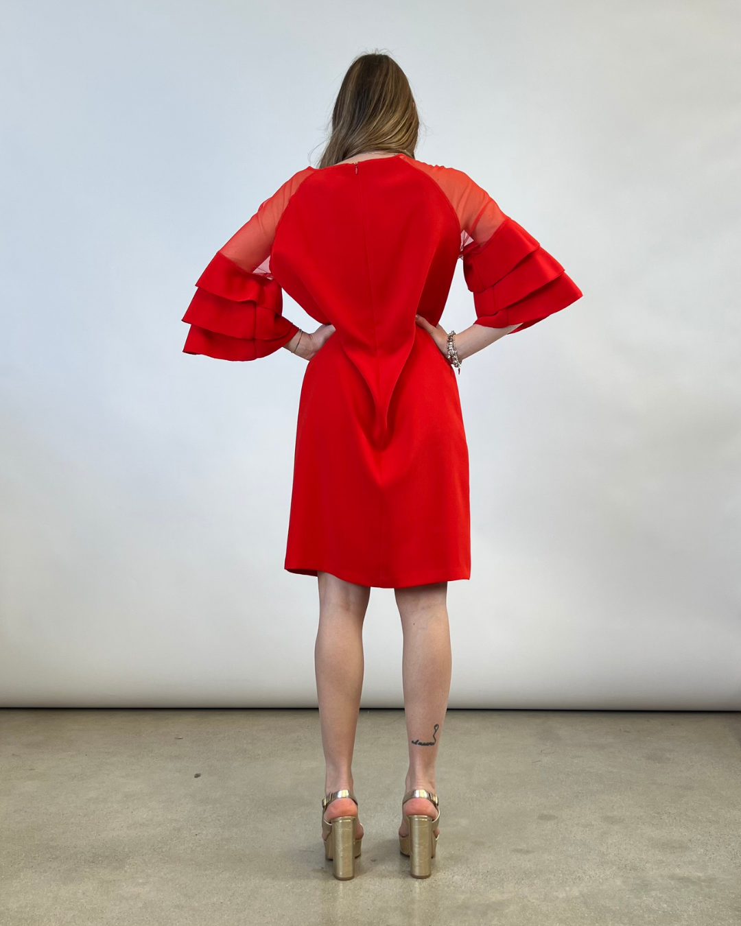 ABITO CON INSERTO TULLE ROSSO
