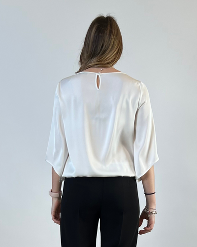 BLUSA CON MANICA A CAMPANA BIANCA