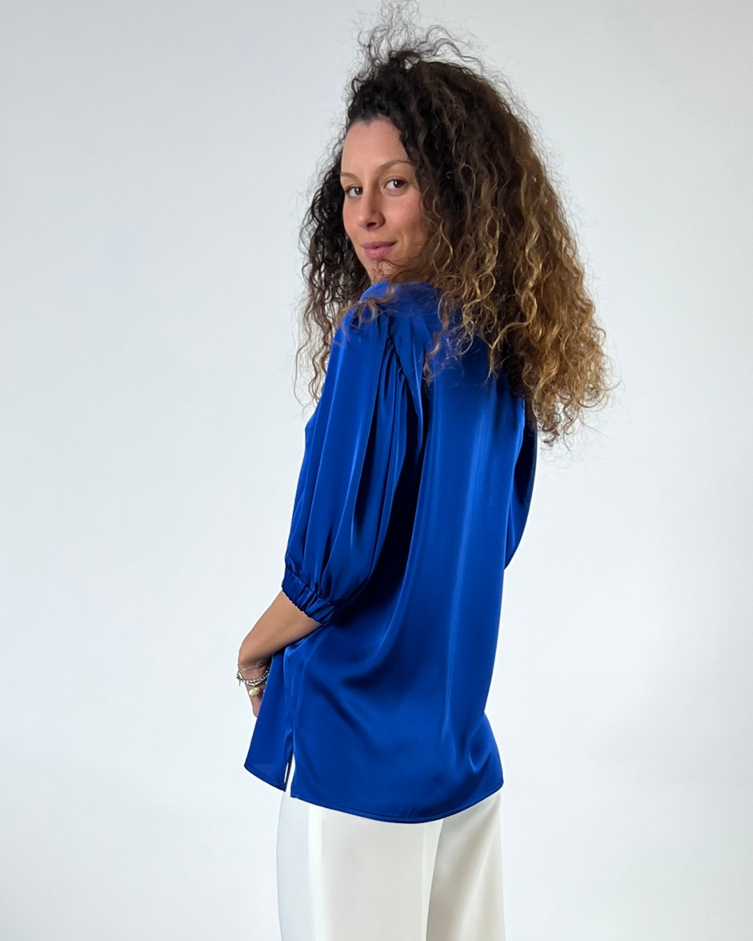 BLUSA CON MANICA A SBUFFO BLU
