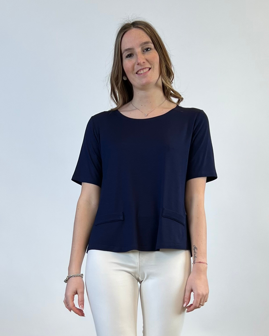 T-SHIRT CON TASCHINE TINTA UNITA BLU NAVY