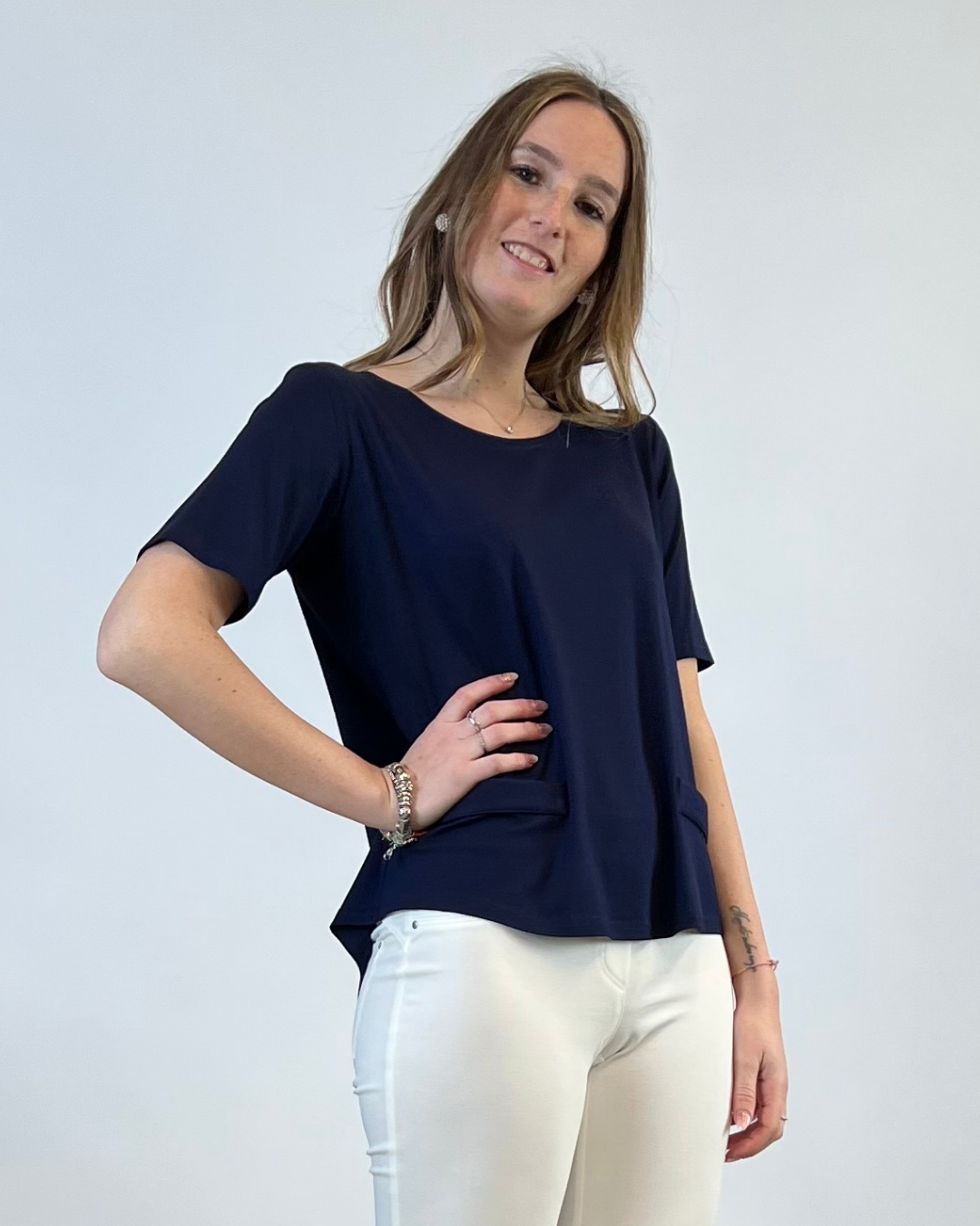 T-SHIRT CON TASCHINE TINTA UNITA BLU NAVY