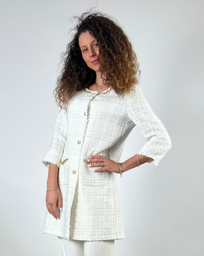 GIACCA BOUCLE LUNGA CON CATENA BIANCA