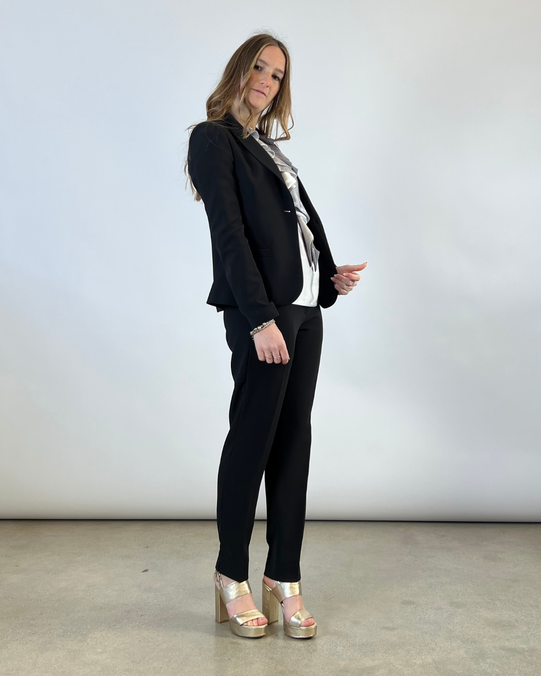 PANTALONE CAPRI IN CADY NERO