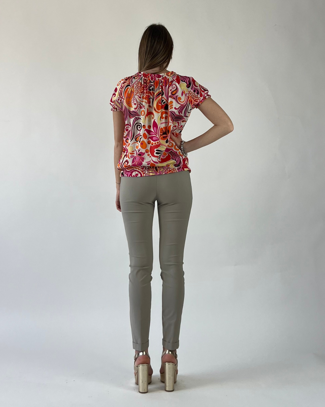 PANTALONE SKINNY TINTA UNITA CON RISVOLTO BEIGE
