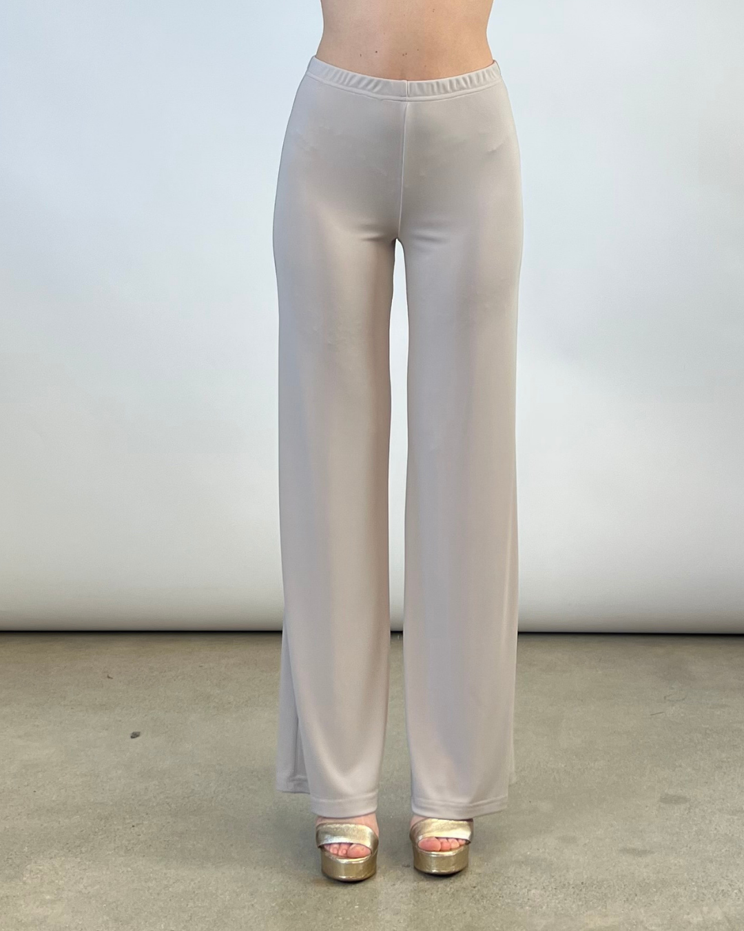 PANTALONE CON ELASTICO IN VITA BEIGE