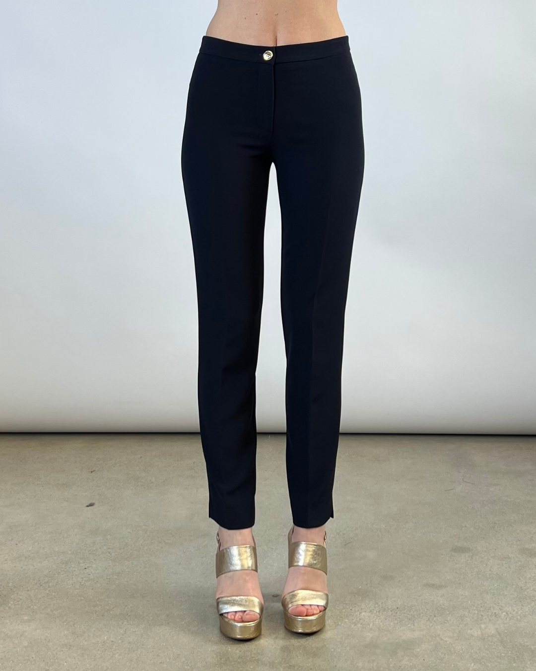 PANTALONE CAPRI IN CADY BLU
