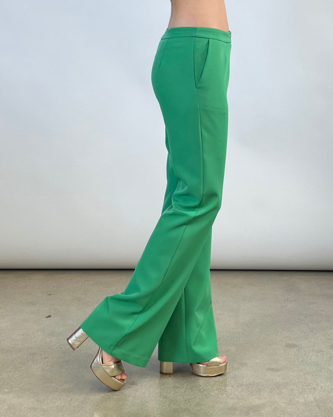 PANTALONE A ZAMPA VERDE