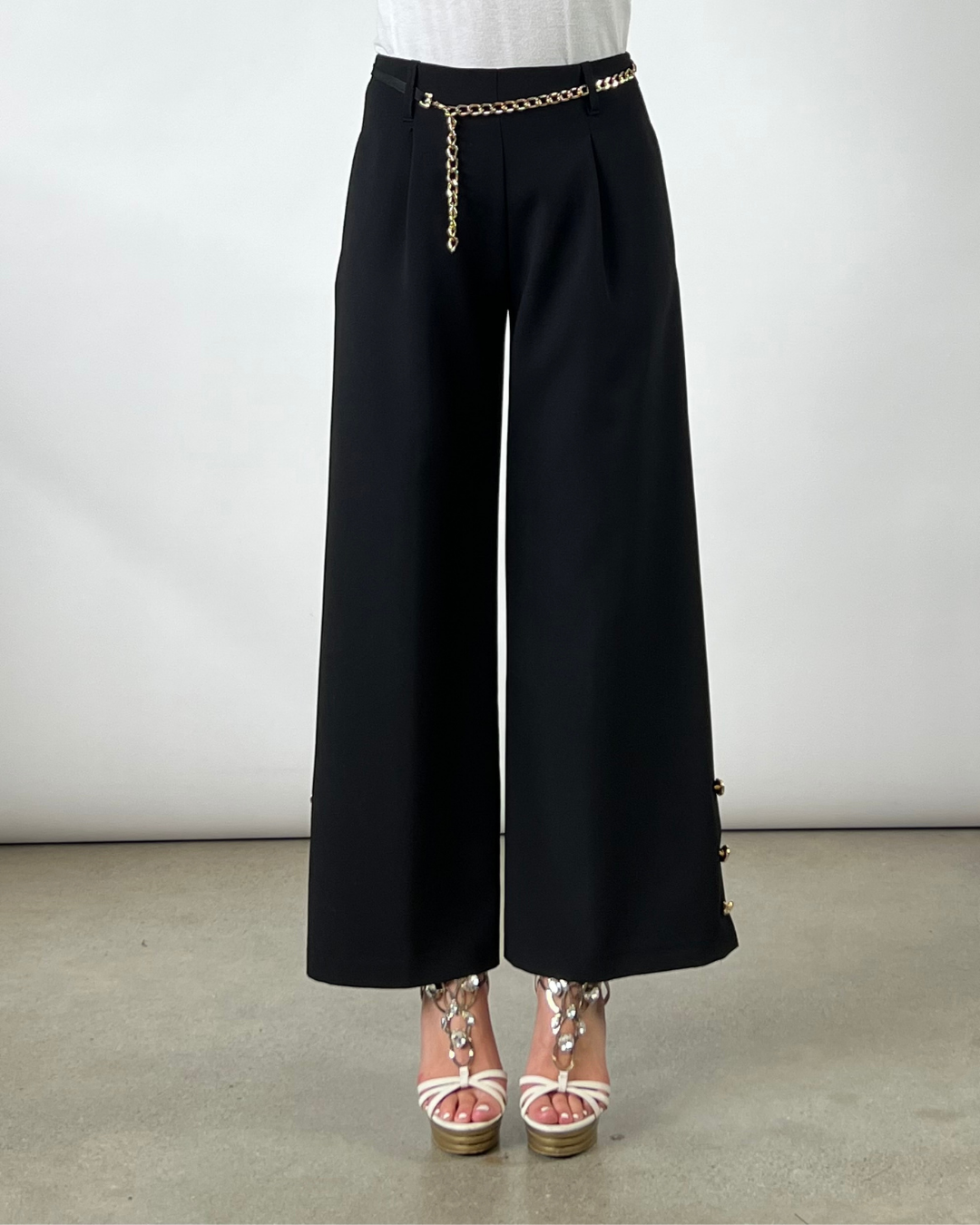 PANTALONE GAUCHO CON CINTURA NERO